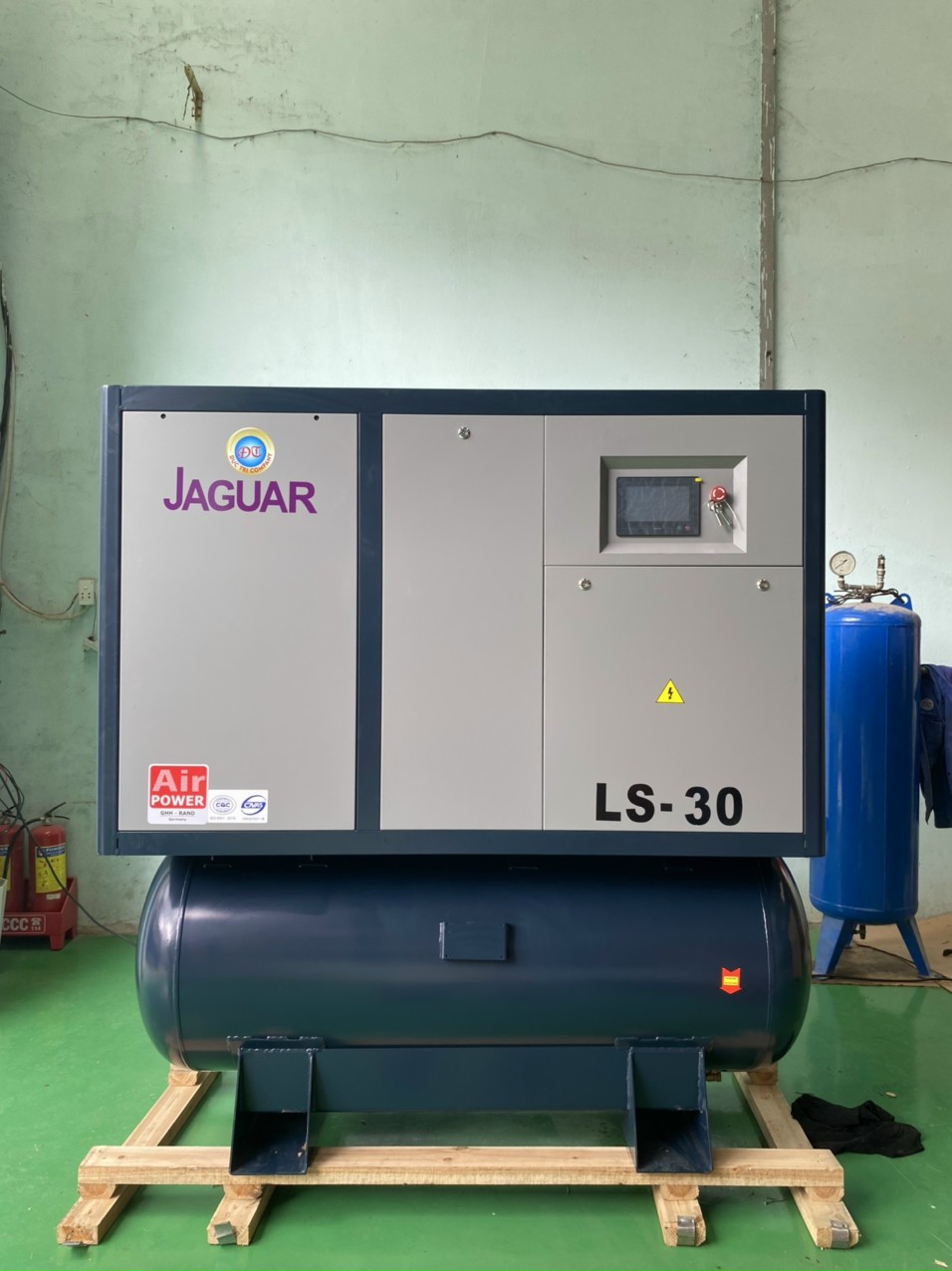 MÁY NÉN KHÍ TÍCH HỢP ÁP CAO PHỤC VỤ MÁY CẮT LASER 30HP/15bar
